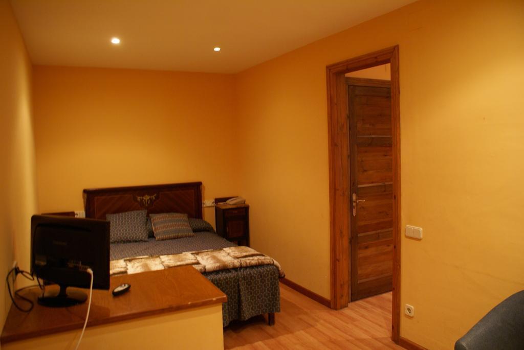 Hostal De La Gloria Viladrau Extérieur photo