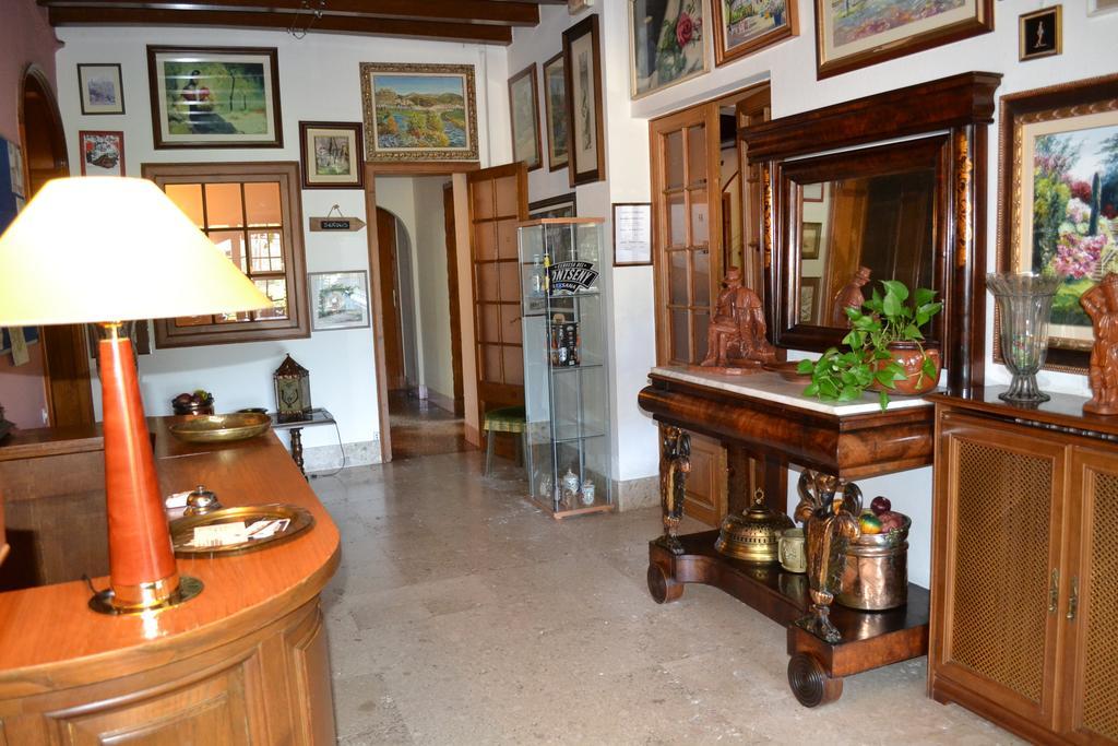 Hostal De La Gloria Viladrau Extérieur photo
