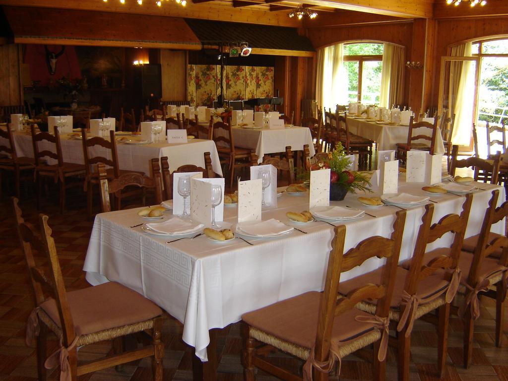 Hostal De La Gloria Viladrau Extérieur photo