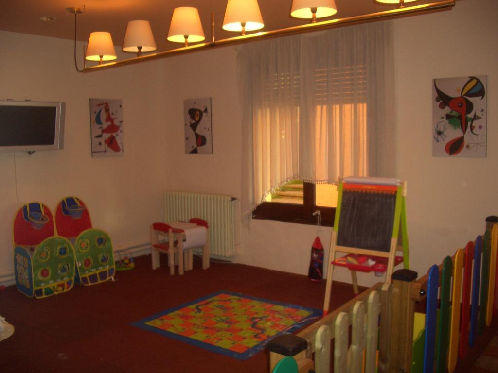 Hostal De La Gloria Viladrau Extérieur photo