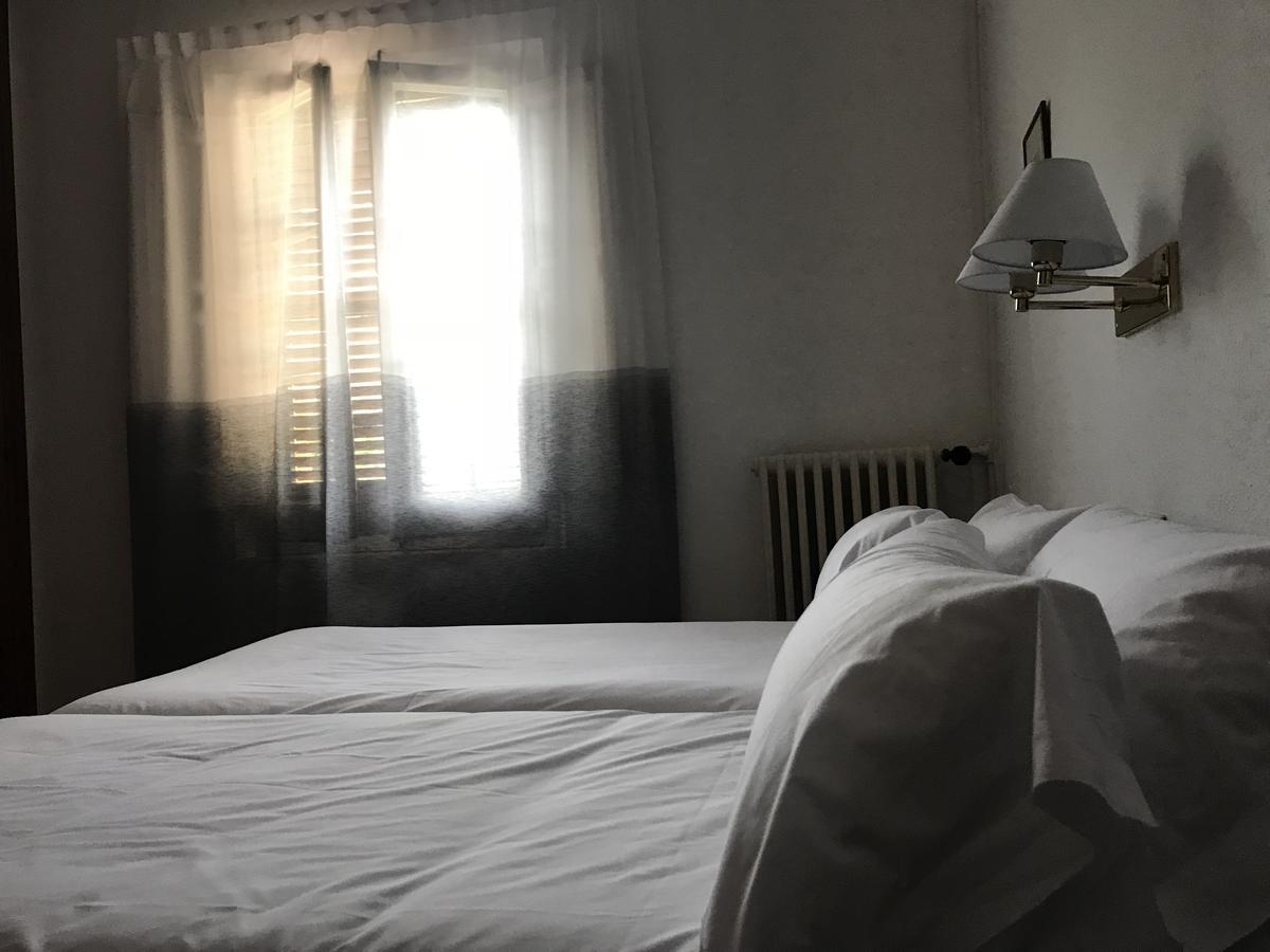 Hostal De La Gloria Viladrau Extérieur photo