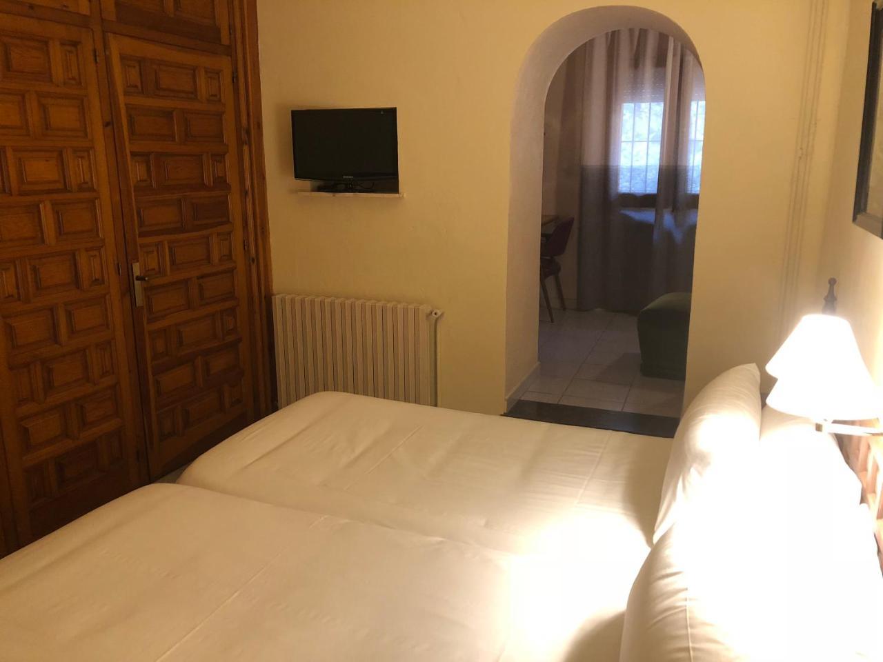 Hostal De La Gloria Viladrau Extérieur photo