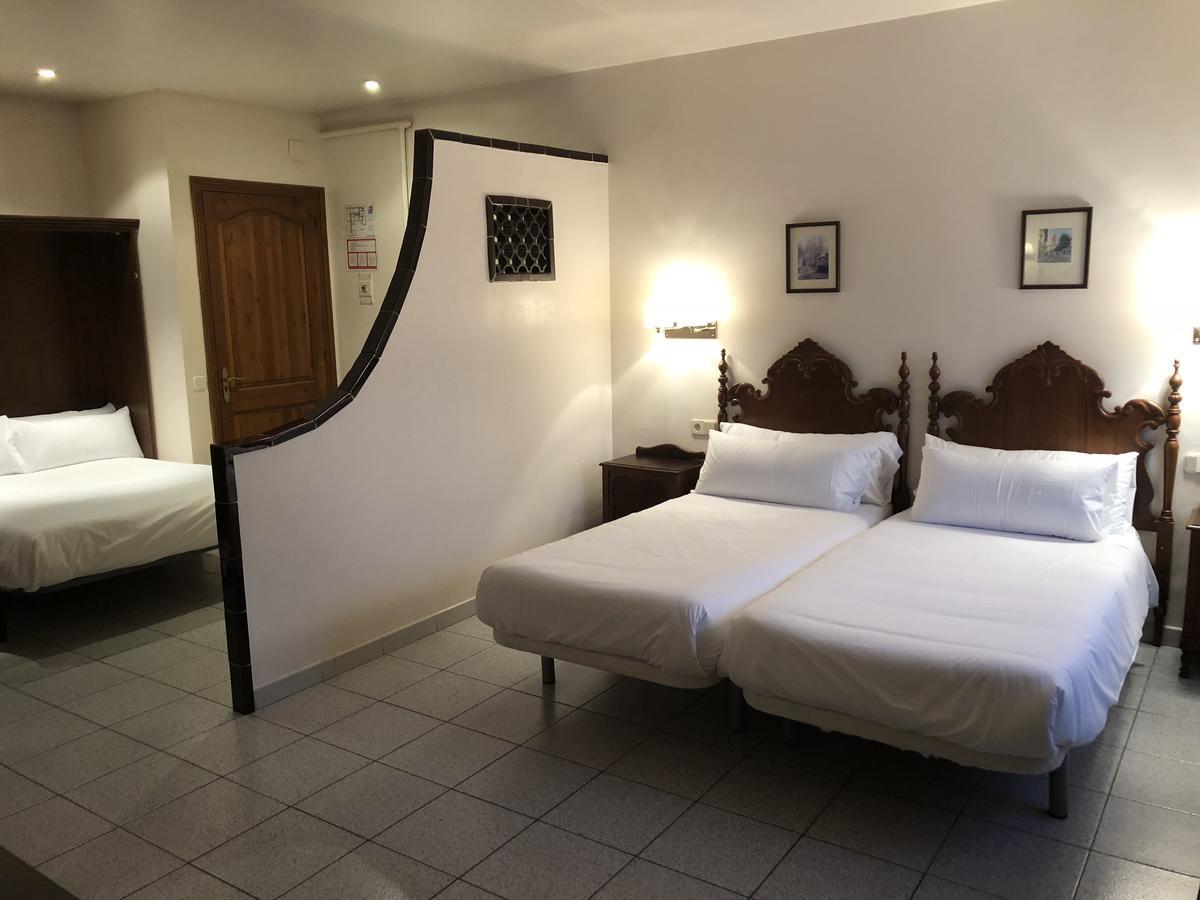 Hostal De La Gloria Viladrau Extérieur photo